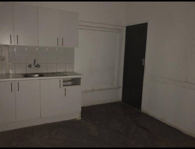 INDUSTRIAL PROPERTY TO RENT IN PAARDEN EILAND